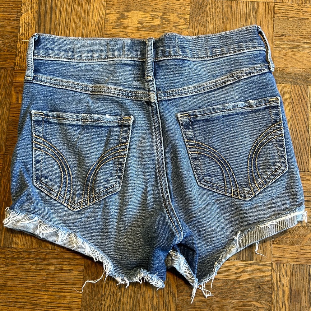 Hollister Jean shorts size 00/23
